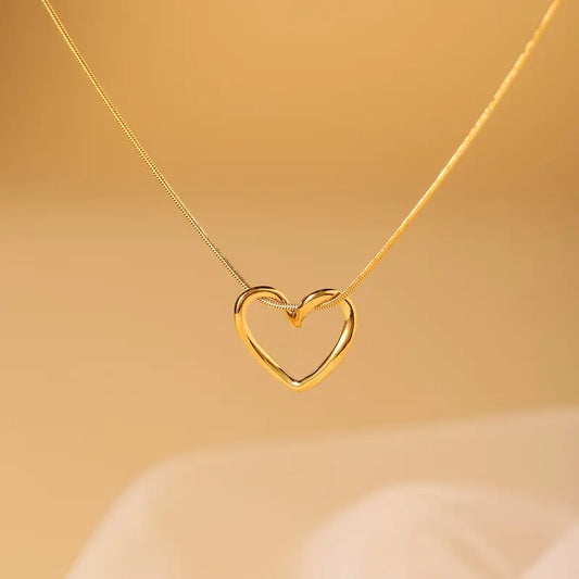 Antitarnish Heart Shaped Pendant Necklace
