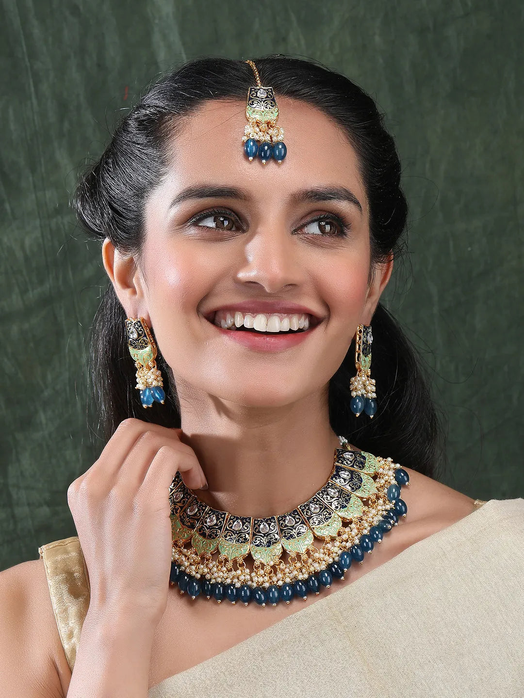 Versatile Blue Kundan Meenakari Droplet Necklace Set