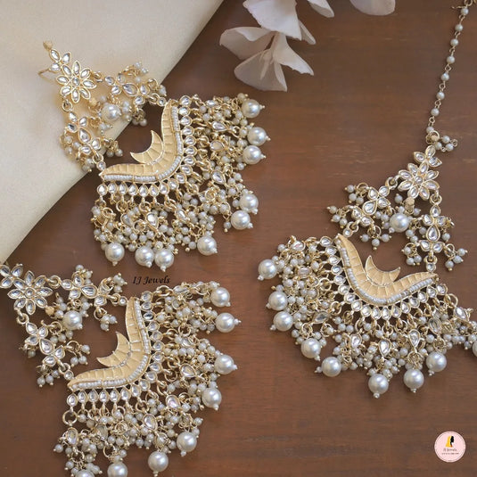 Passa Style Chaandbali Earrings With Maang Tikka