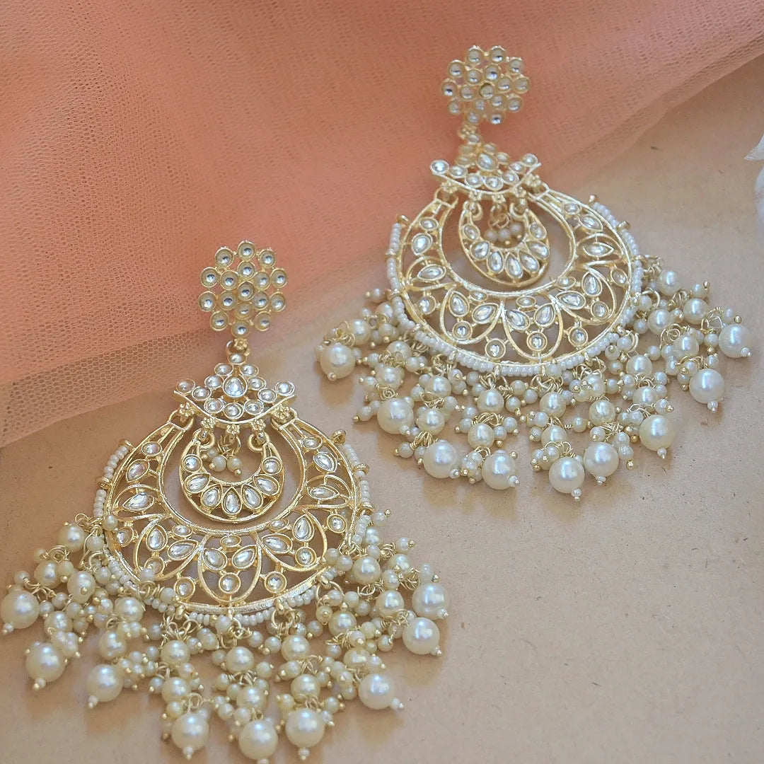 Zoya Light Gold Plated Kundan Chaandbalis