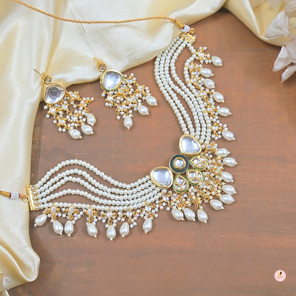 Amisha Kundan Choker Set