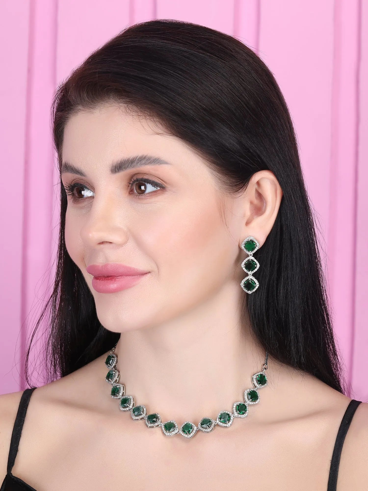 Eternal Sparkle: Emerald Green AD Sleek Necklace