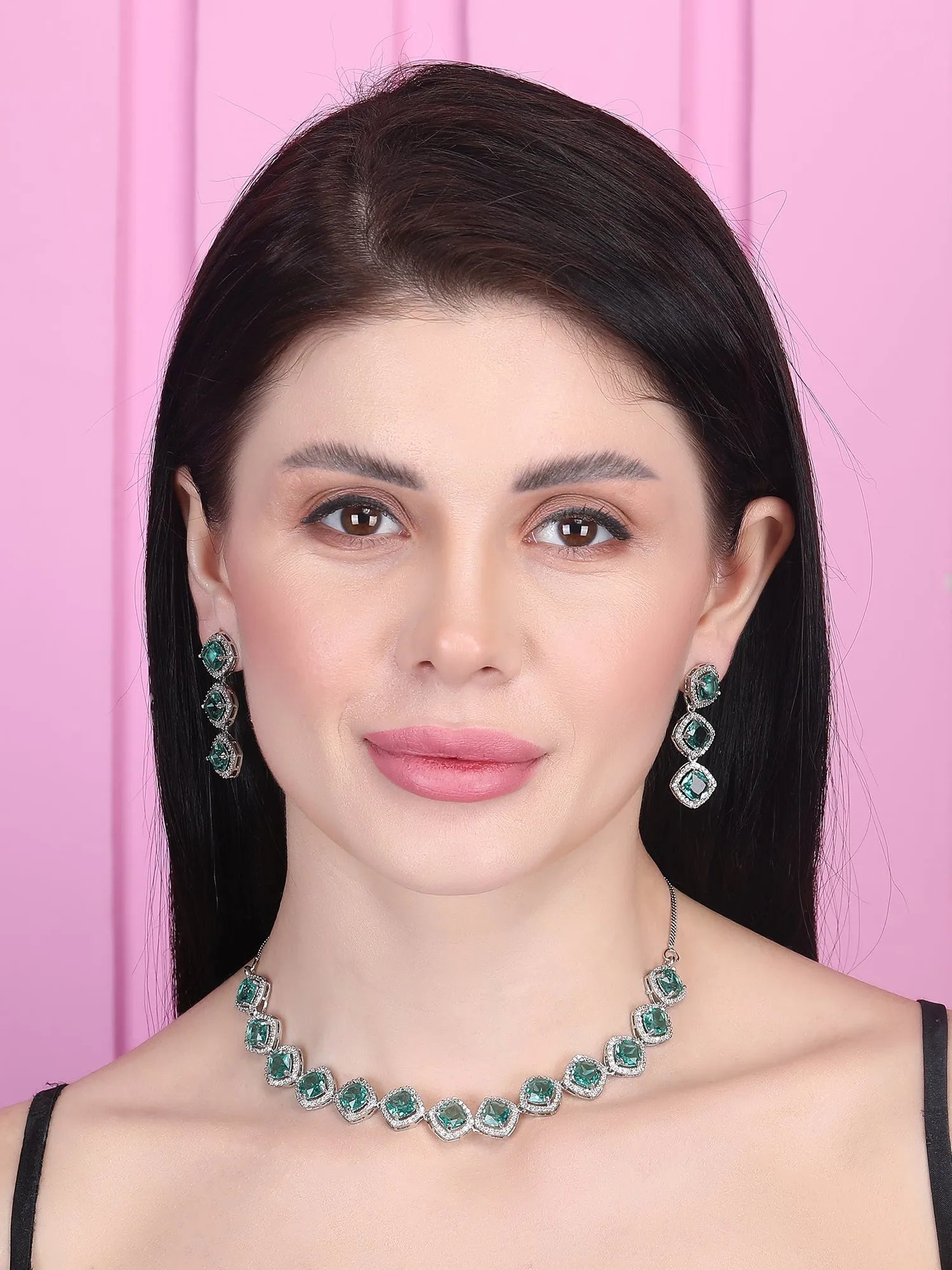 Eternal Sparkle: Glamour Crystral Green AD Sleek Necklace