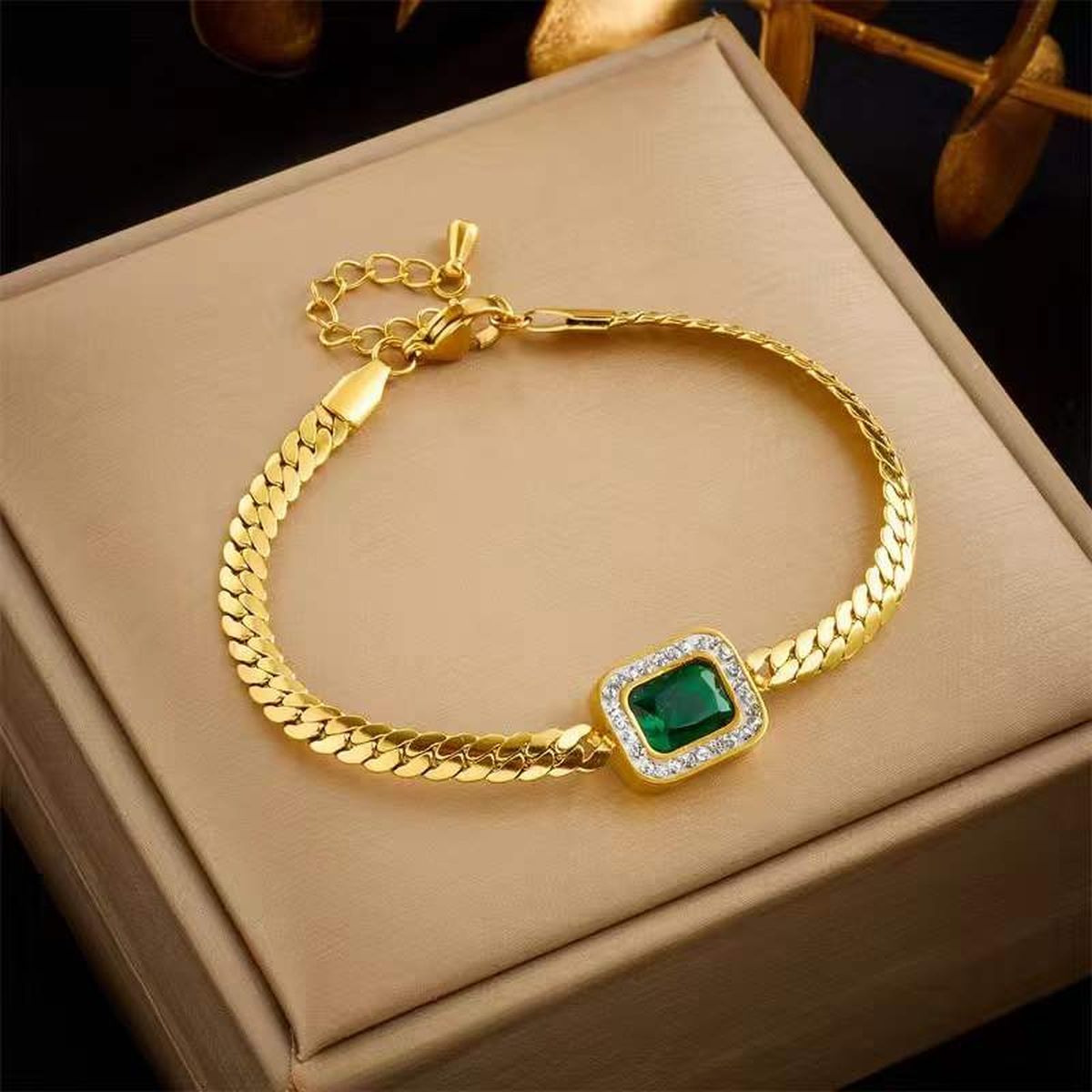 Emerald Green Curb 18K Gold Anti Tarnish Stainless Steel Bracelet