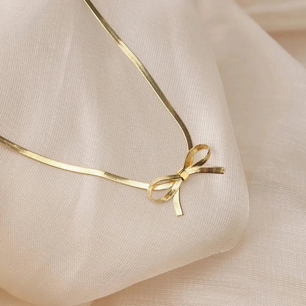 18K Waterproof Gold Plated Bow Tie Flat Chain Pearly Palace