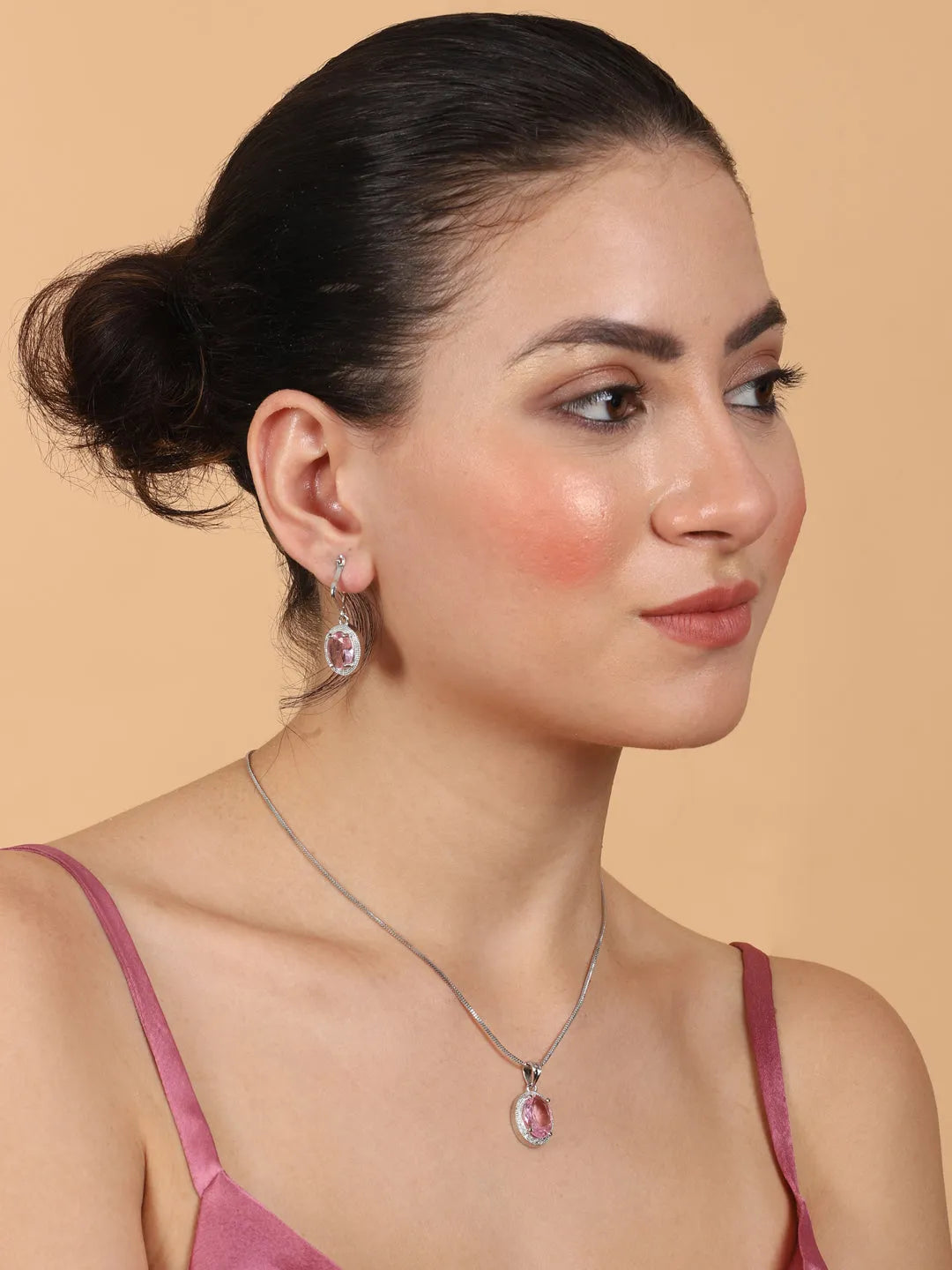 Elegant Silver Plated Crystal Pink Oval Pendant Set - Perfect for Daily Chic Attire