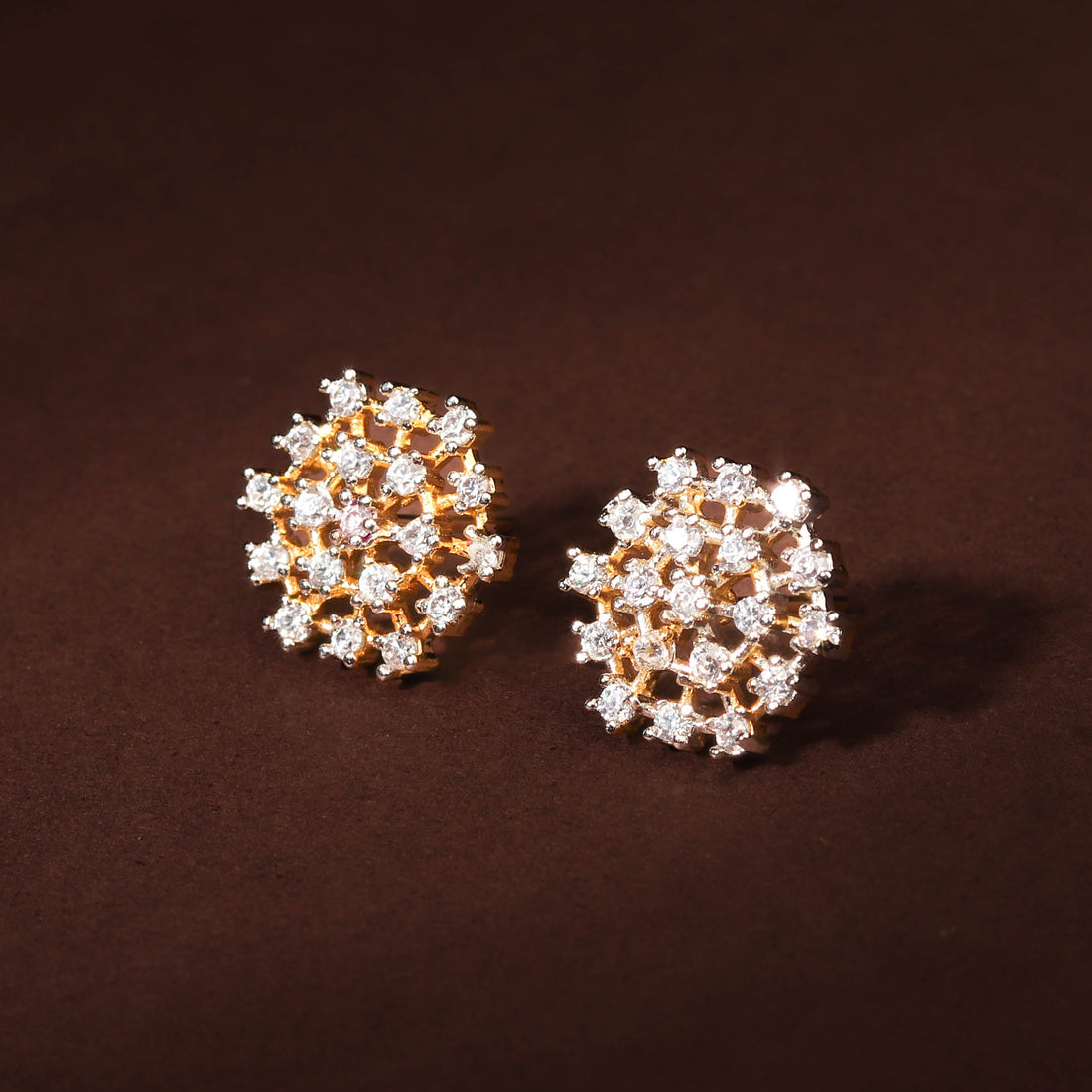 Casual White American Diamond Bloom Earring For Women