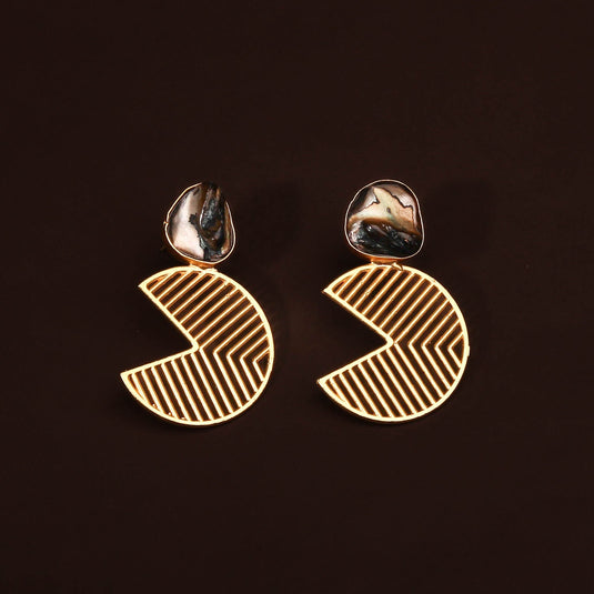 Gold Toned Contemporary Black Mother Of Pearl Earring For Women