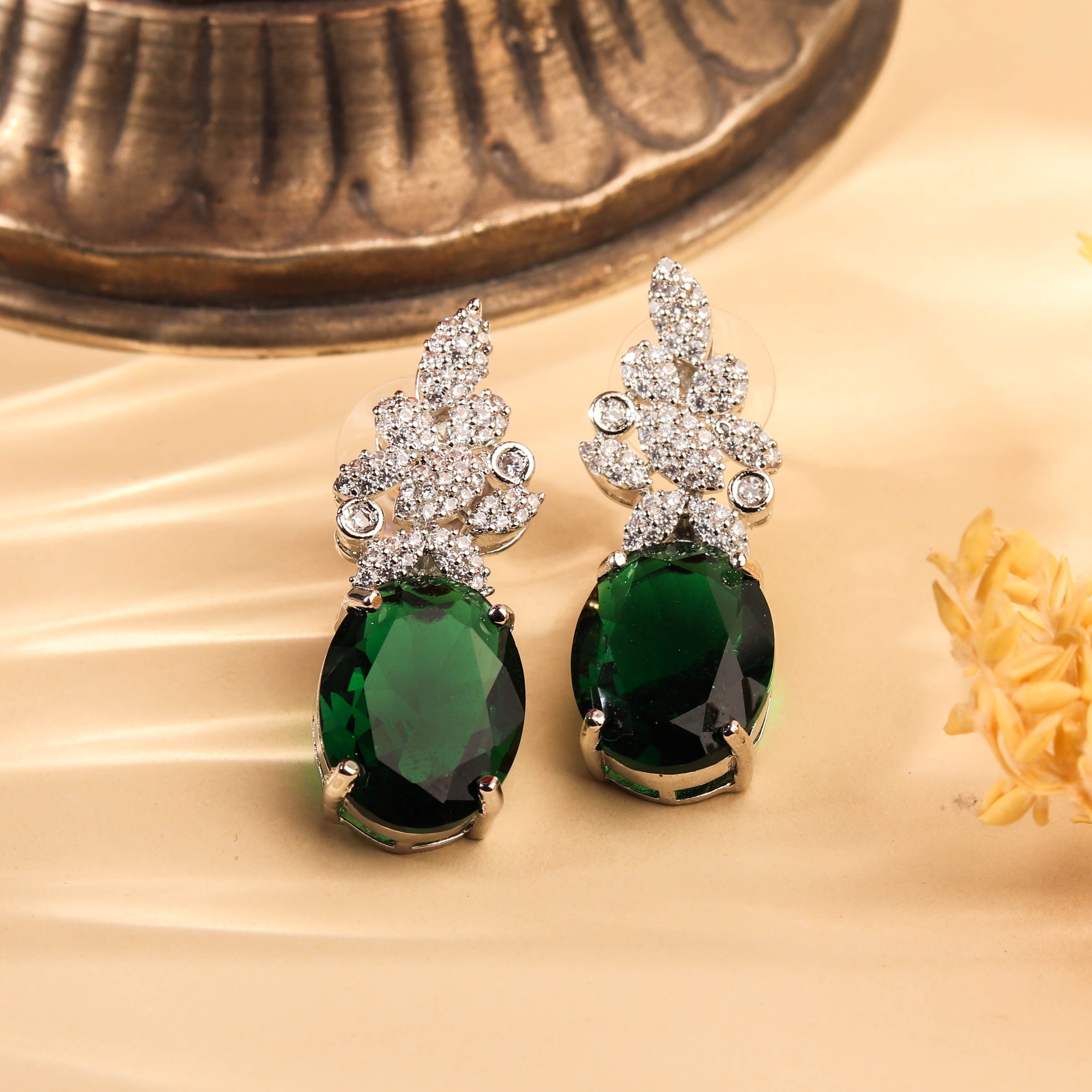 Shining Rhodium Plated Emerald Green Zircon Earrings For Women