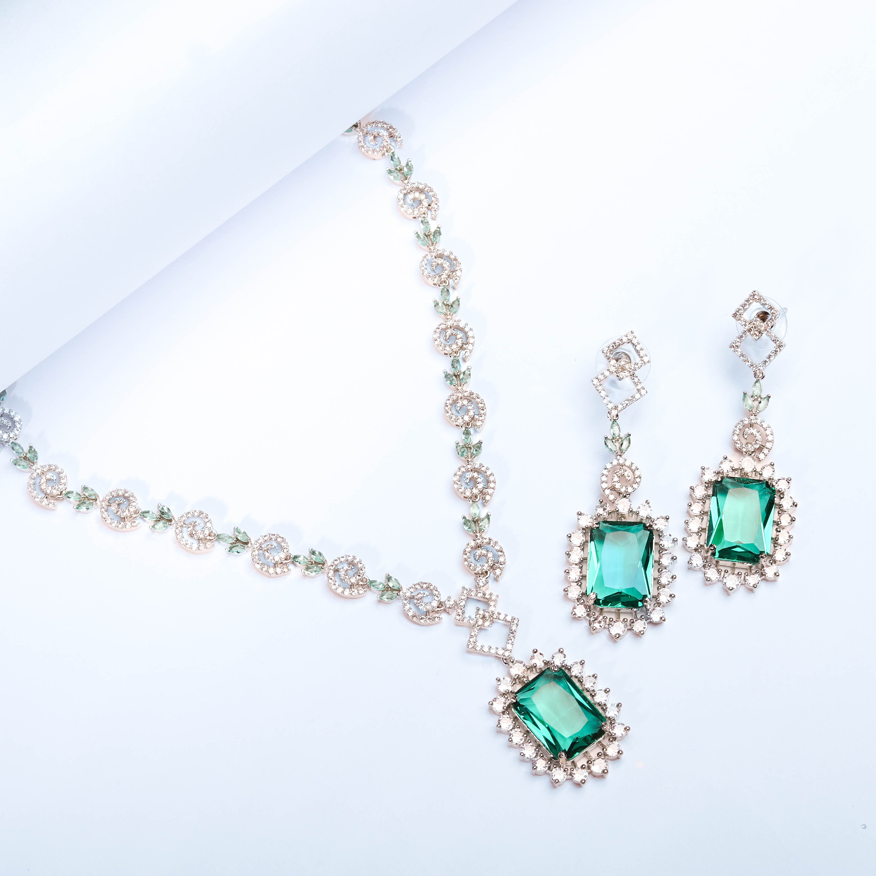 Rhodium Plated Luxurious Aqua Zircon Necklace Set With Earrings For Women