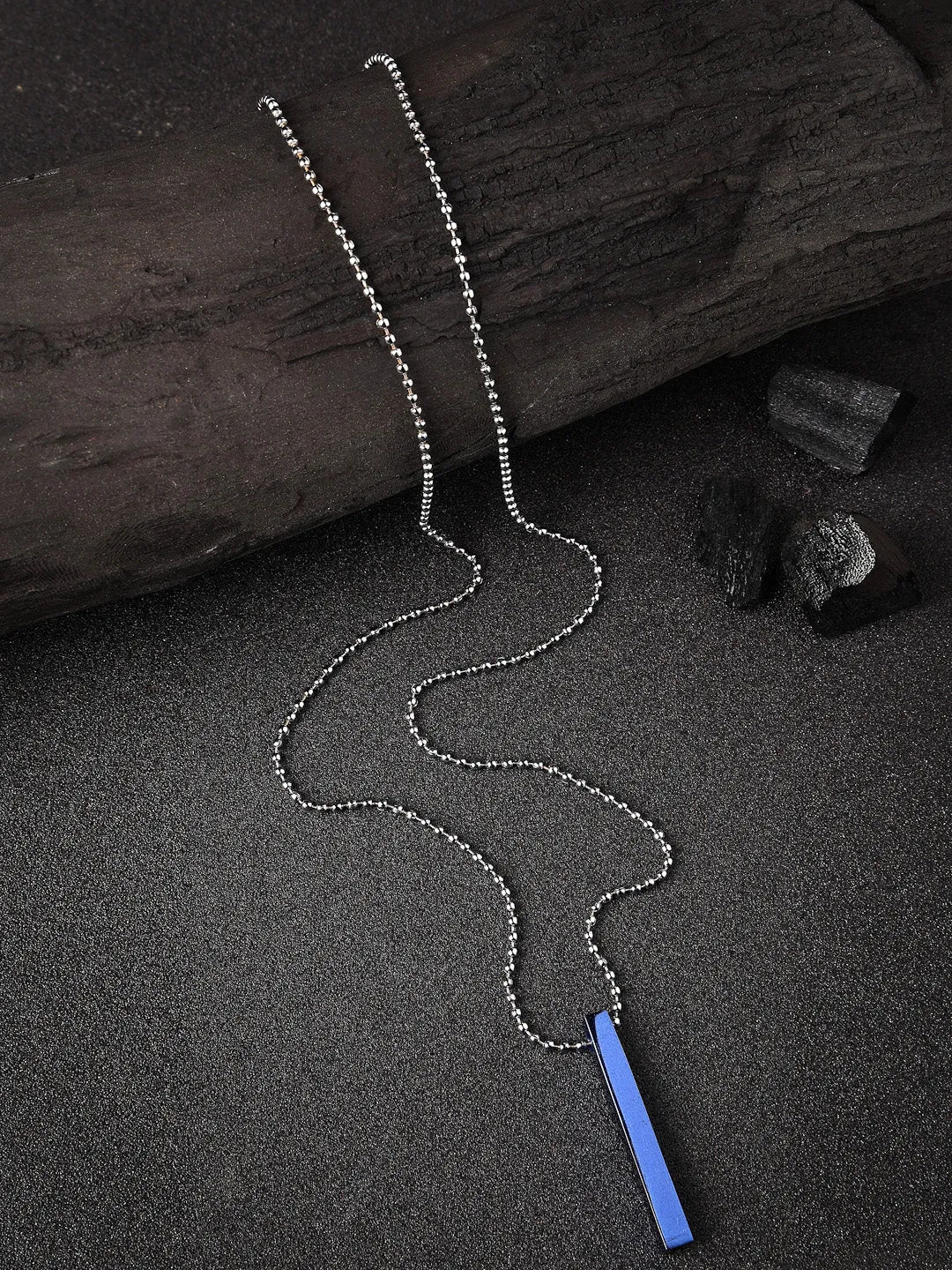 Men blue &amp; silver plated geomatric pendent with chain