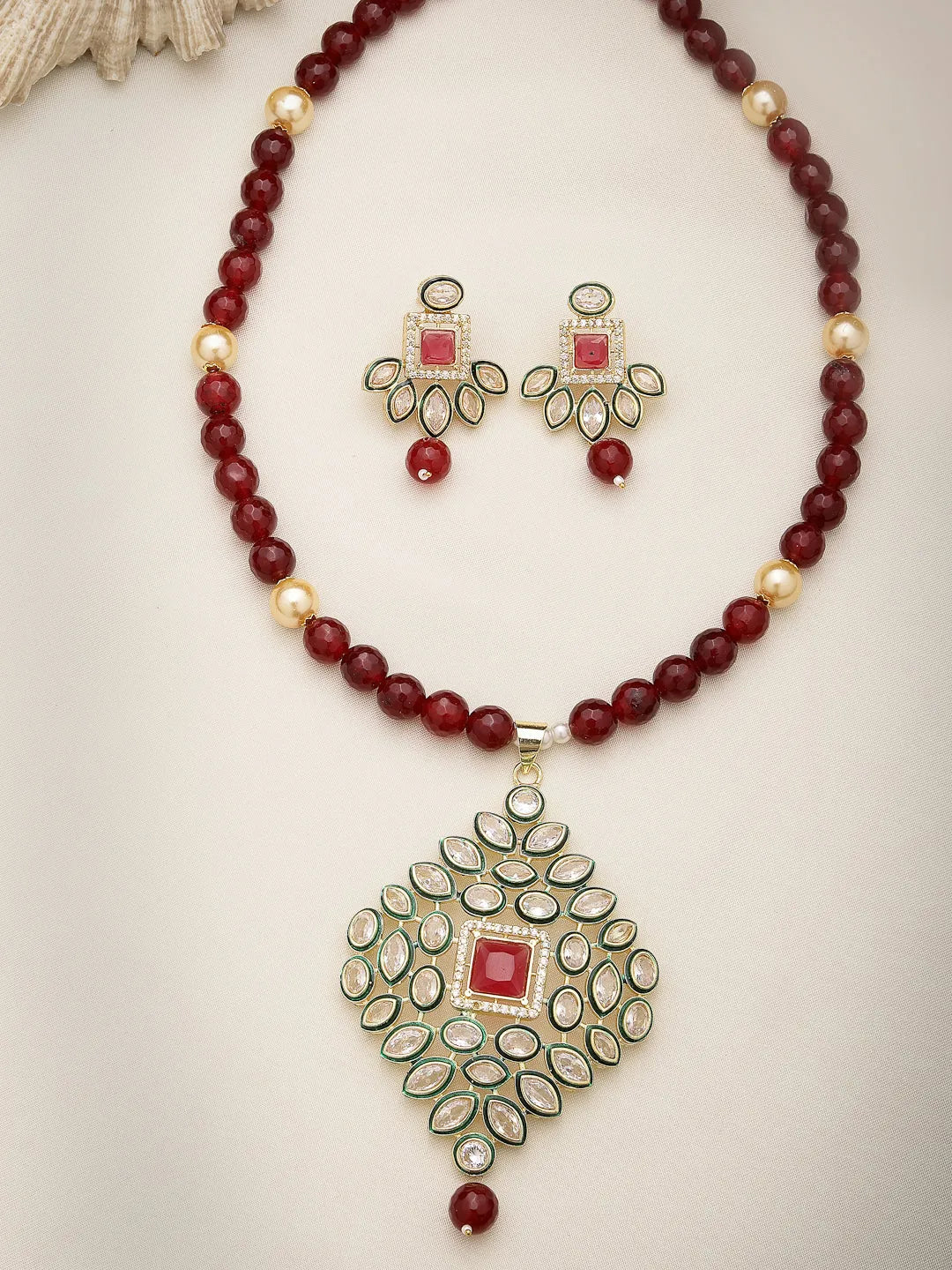 Red Kundan-Studded &amp; Beaded Handcrafted Jewellery Set