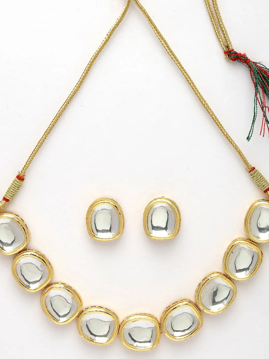 Gold Kundan-Studded Handcrafted Jewellery Set