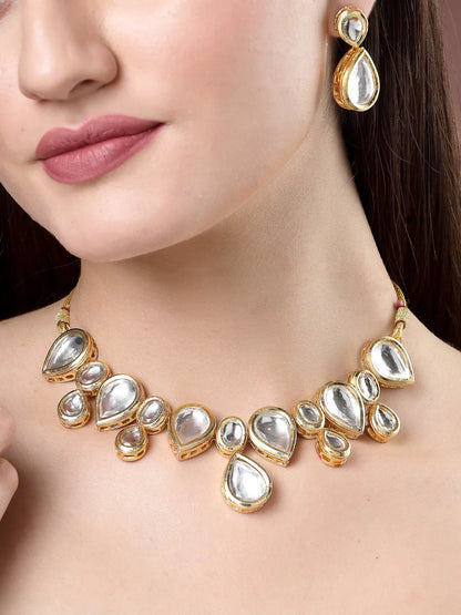 Gold Kundan-Studded Handcrafted Jewellery Set