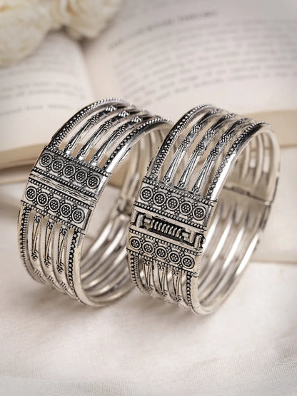 Silver-Toned German Silver Oxidised Kada Bangle