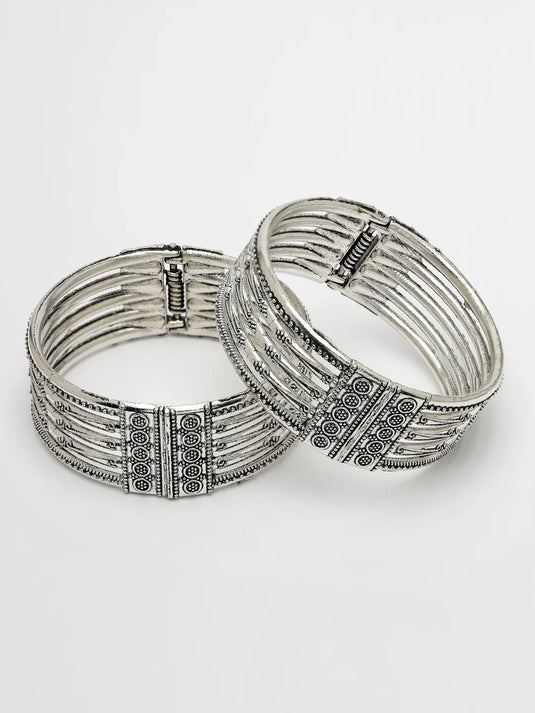 Silver-Toned German Silver Oxidised Kada Bangle