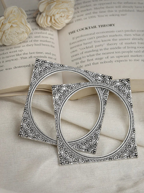 Set Of 2 Silver-Toned Oxidized Square Shaped Bangles