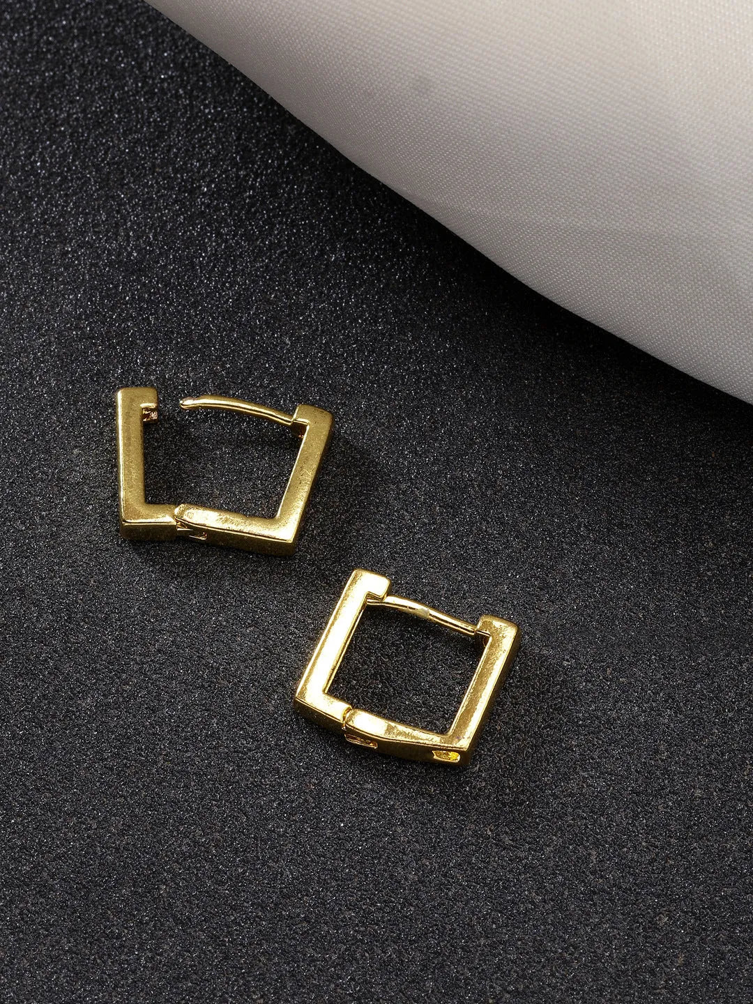 Men Gold-Plated Geometric Shape Stainless Steel Hoop Earrings