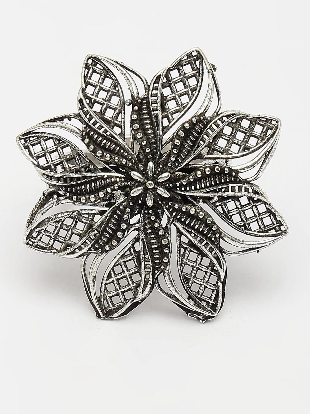 Silver-Toned Floral Shape Adjustable Finger Ring