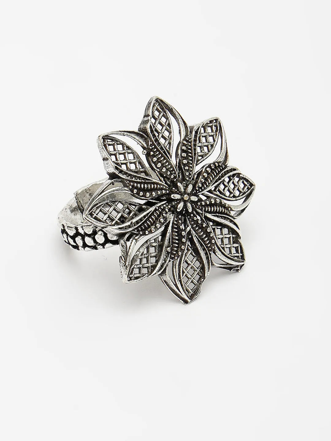 Silver-Toned Floral Shape Adjustable Finger Ring