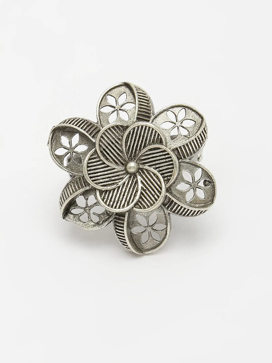 Silver-Toned Floral Shape Adjustable Finger Ring