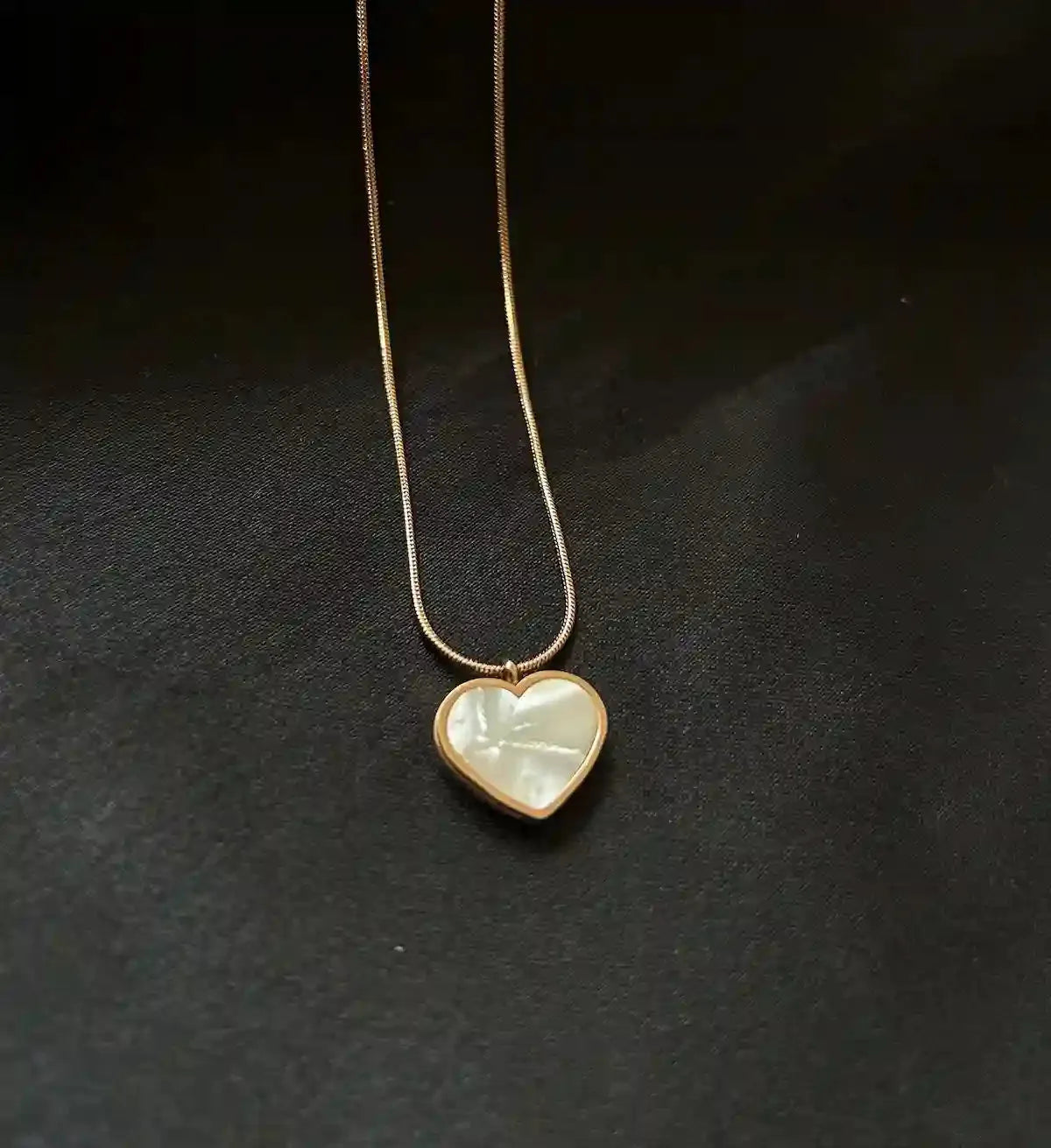 Rose Gold Reversible Mop Heart Necklace-18K Gold Plated Anti Tarnish Pearly Palace