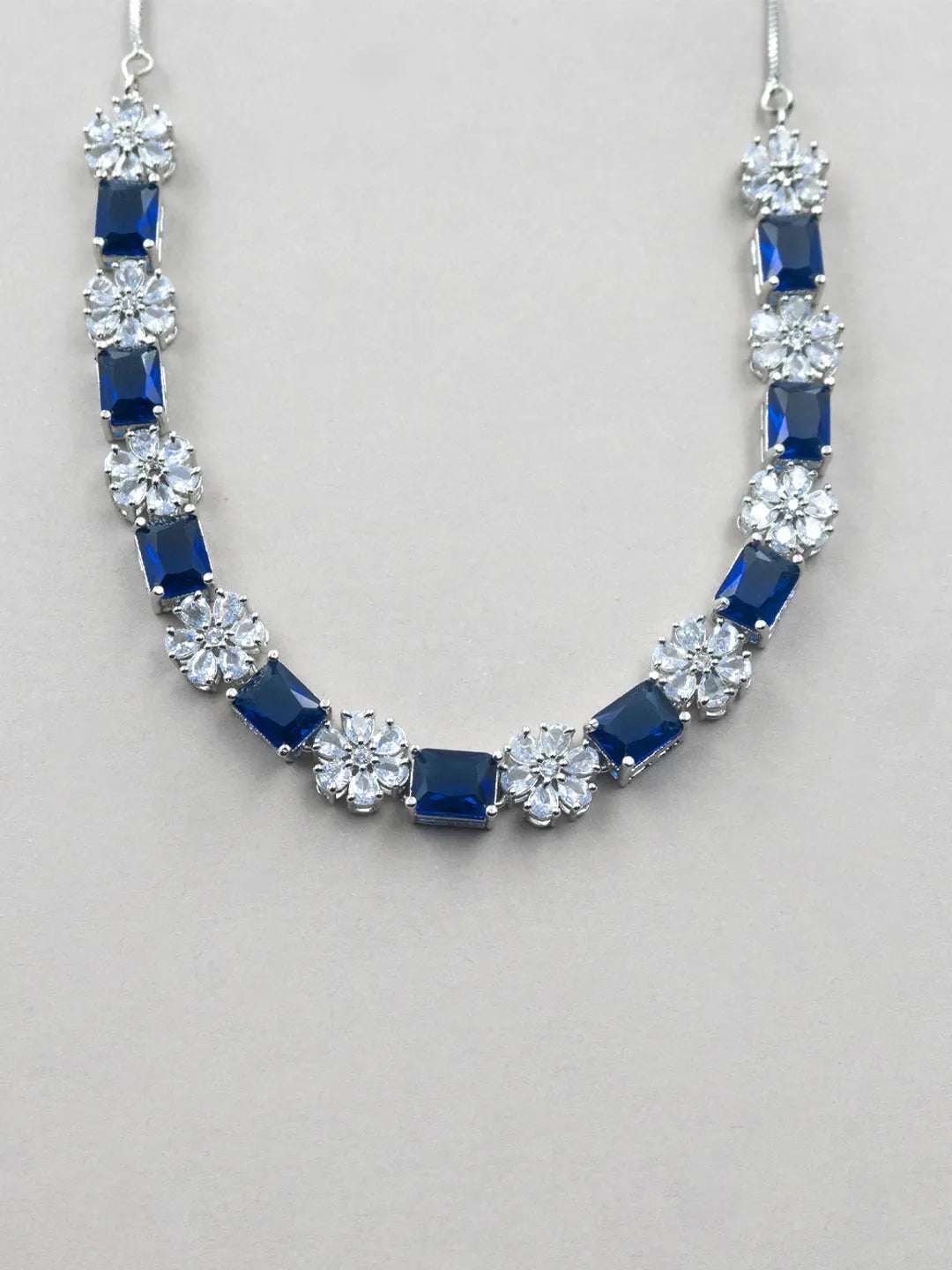 Exquisite Blue Flower Motif CZ Sleek Necklace Set