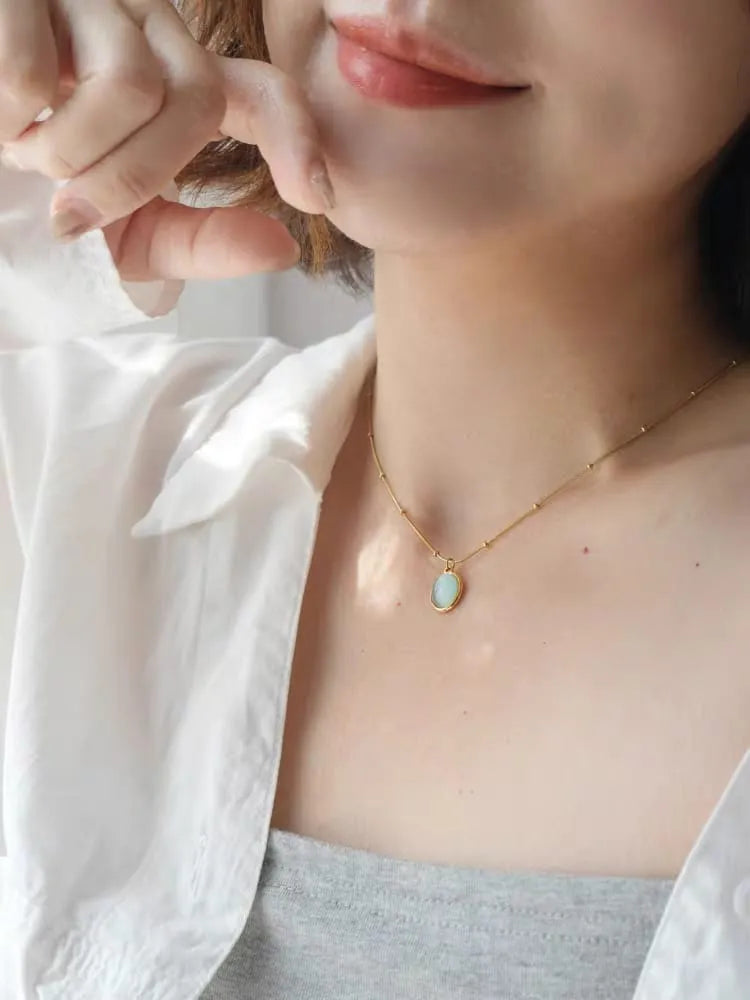 Oval Aquamarine Pendant Necklace