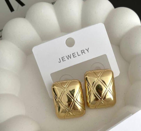 18K Cubic Stud Earrings