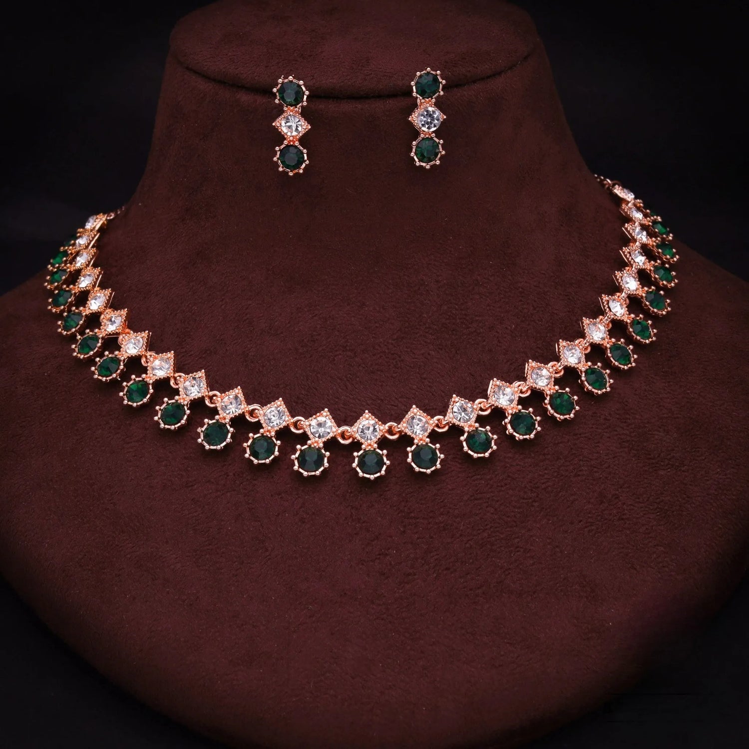 latest necklace Set