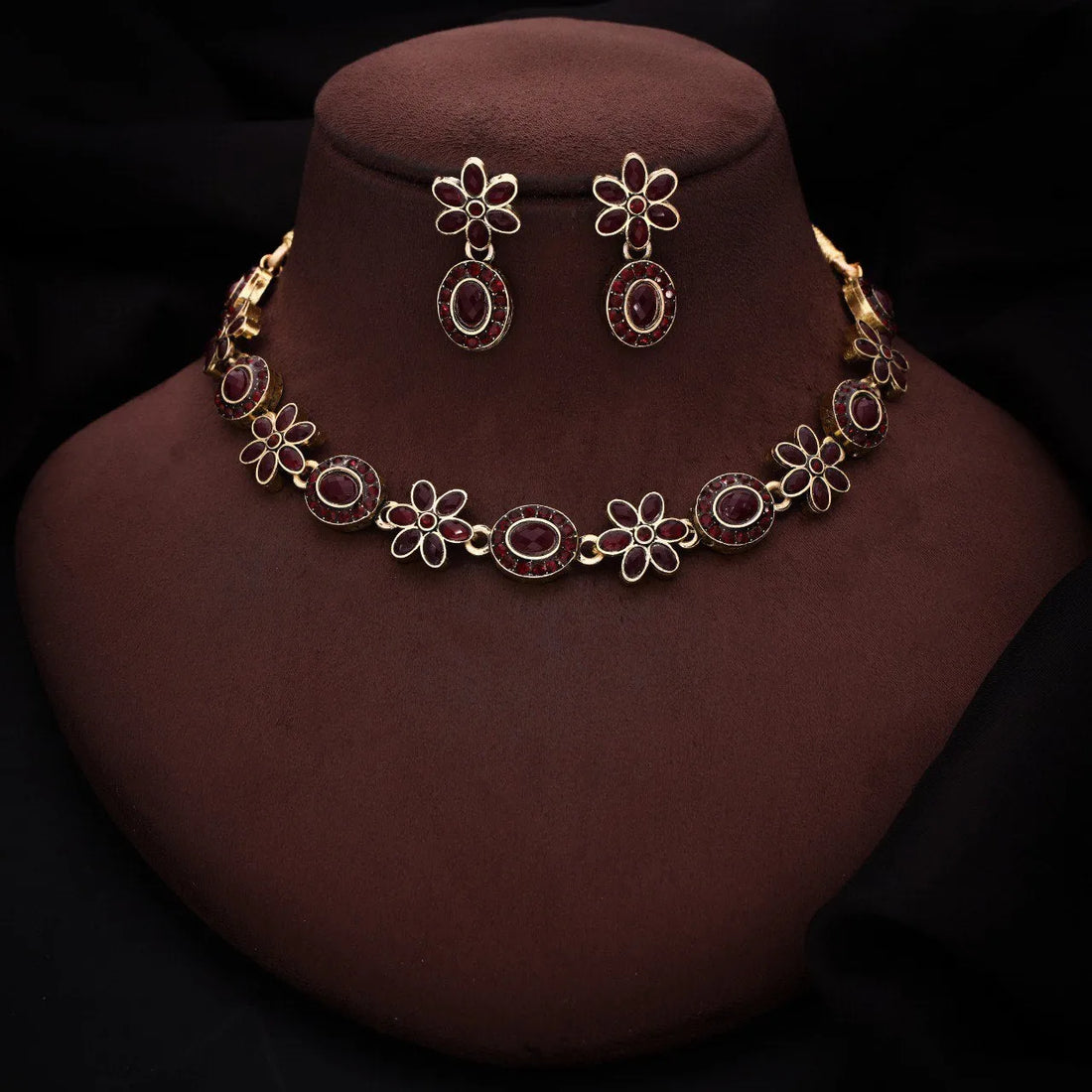 latest necklace Set