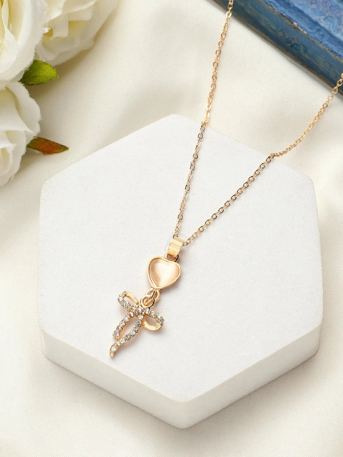 New Korean Design Stone Décor Heart And Infinity Sign Necklace For Women &amp; Girls Beads Gold-Plated Plated Alloy Necklace Destiny Jewels